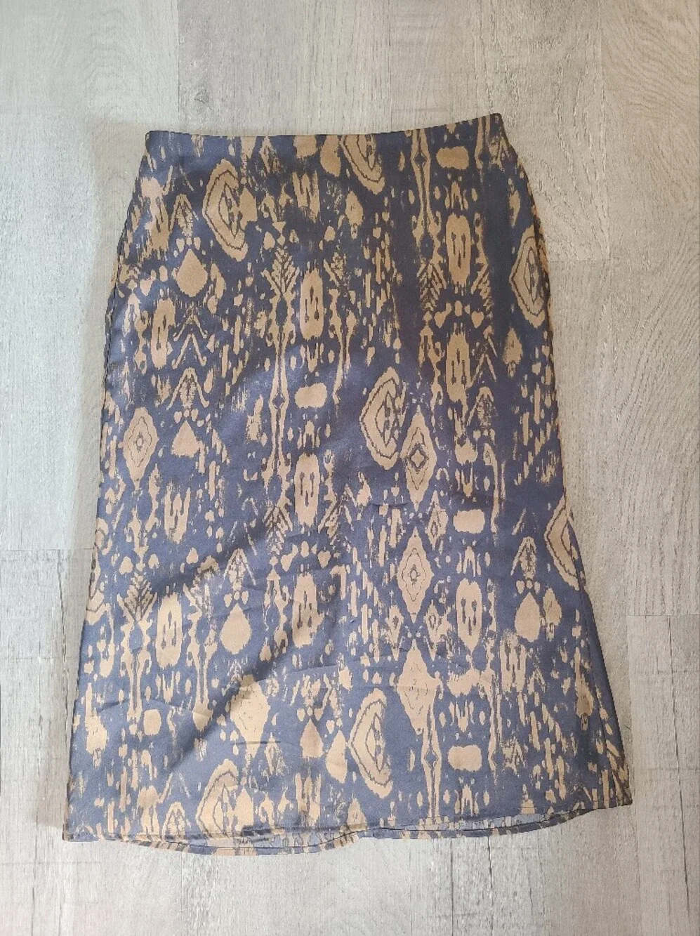 Dress Forum Midi Skirt Size M